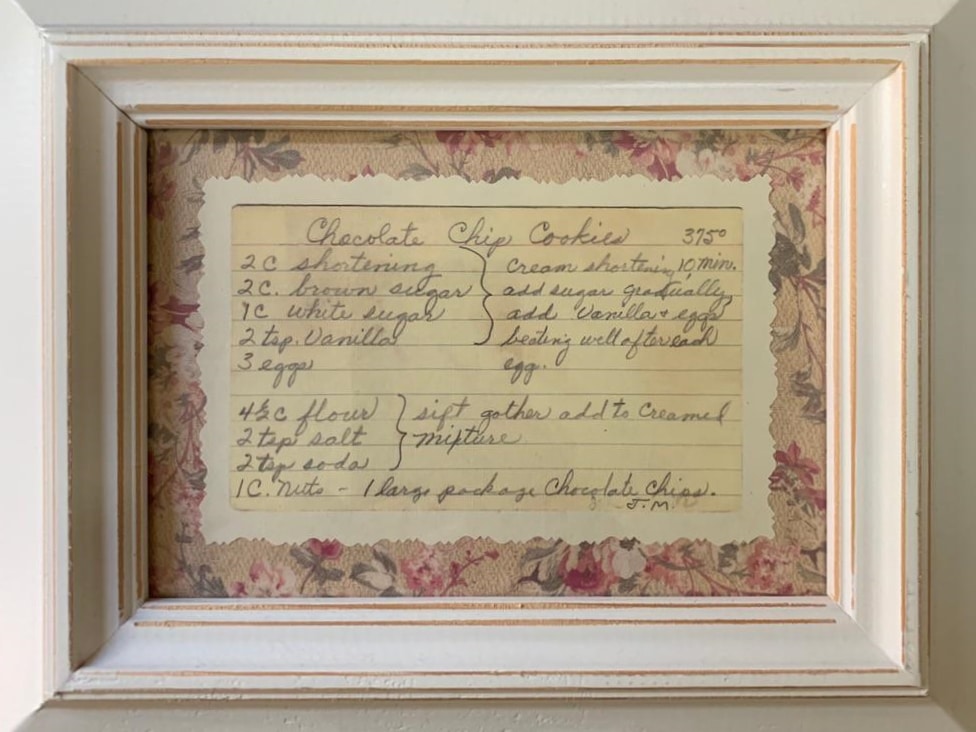 Grandma's Chocolate Chip Cookies Recipe by /u/sewamyruth