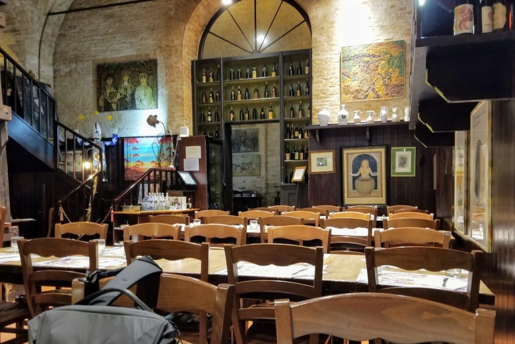 ristorante ca' de ven inside restaurant interior