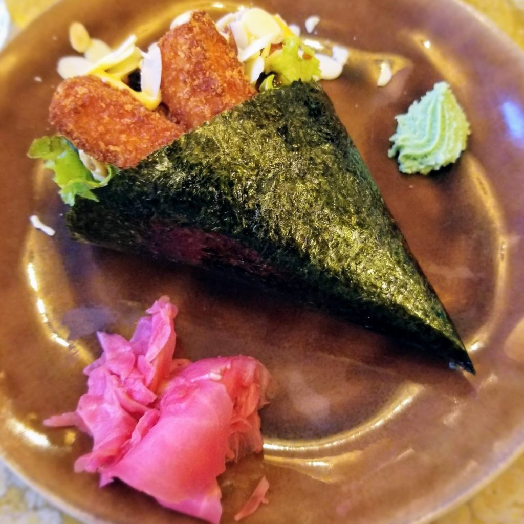 temakinho milan salmon empanada hand roll
