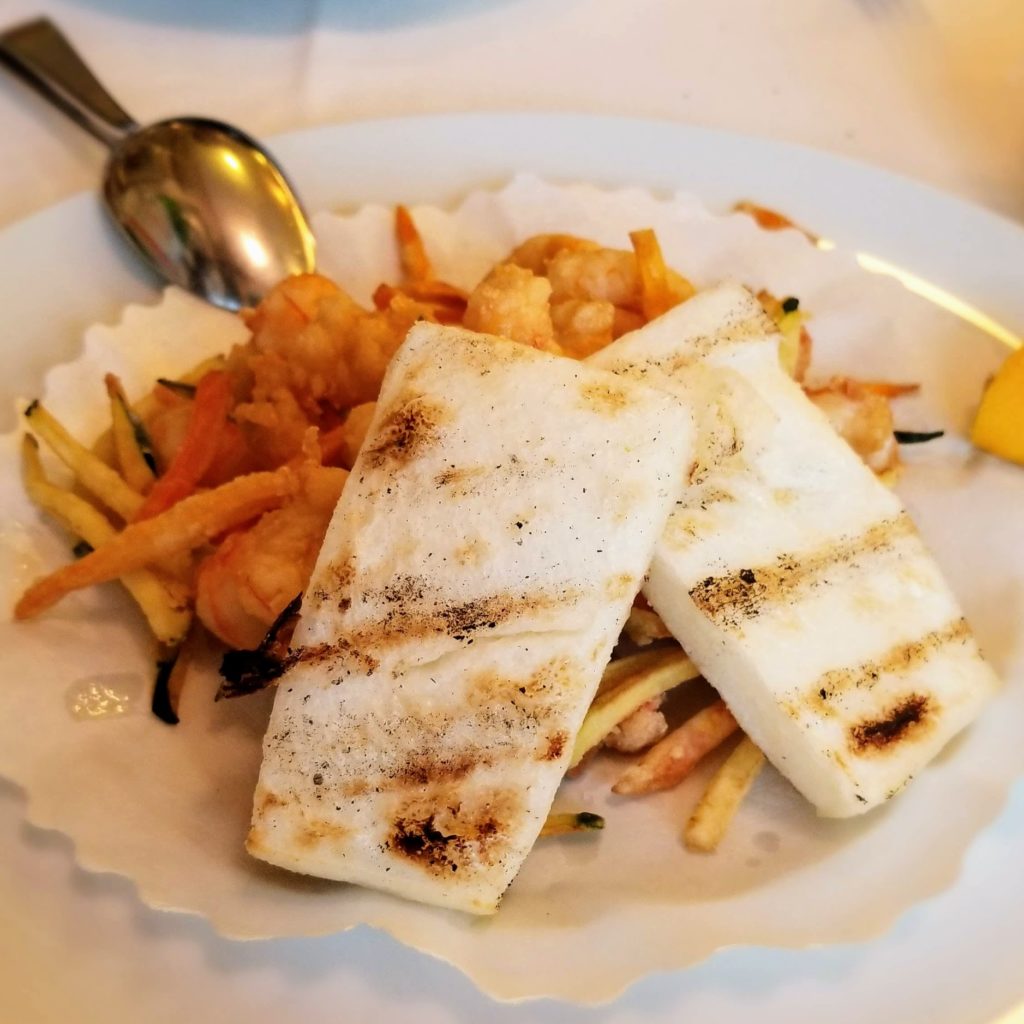 trattoria da romano scampi fritti (shrimp and vegetable platter)