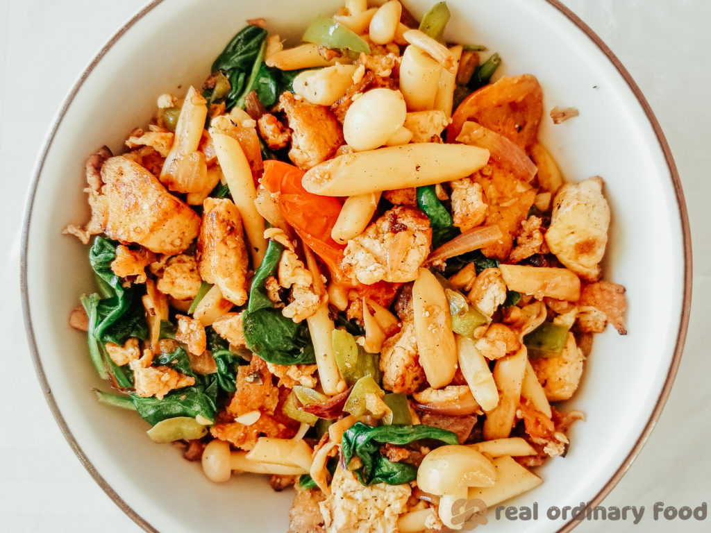 basic eggless veggie tofu scramble