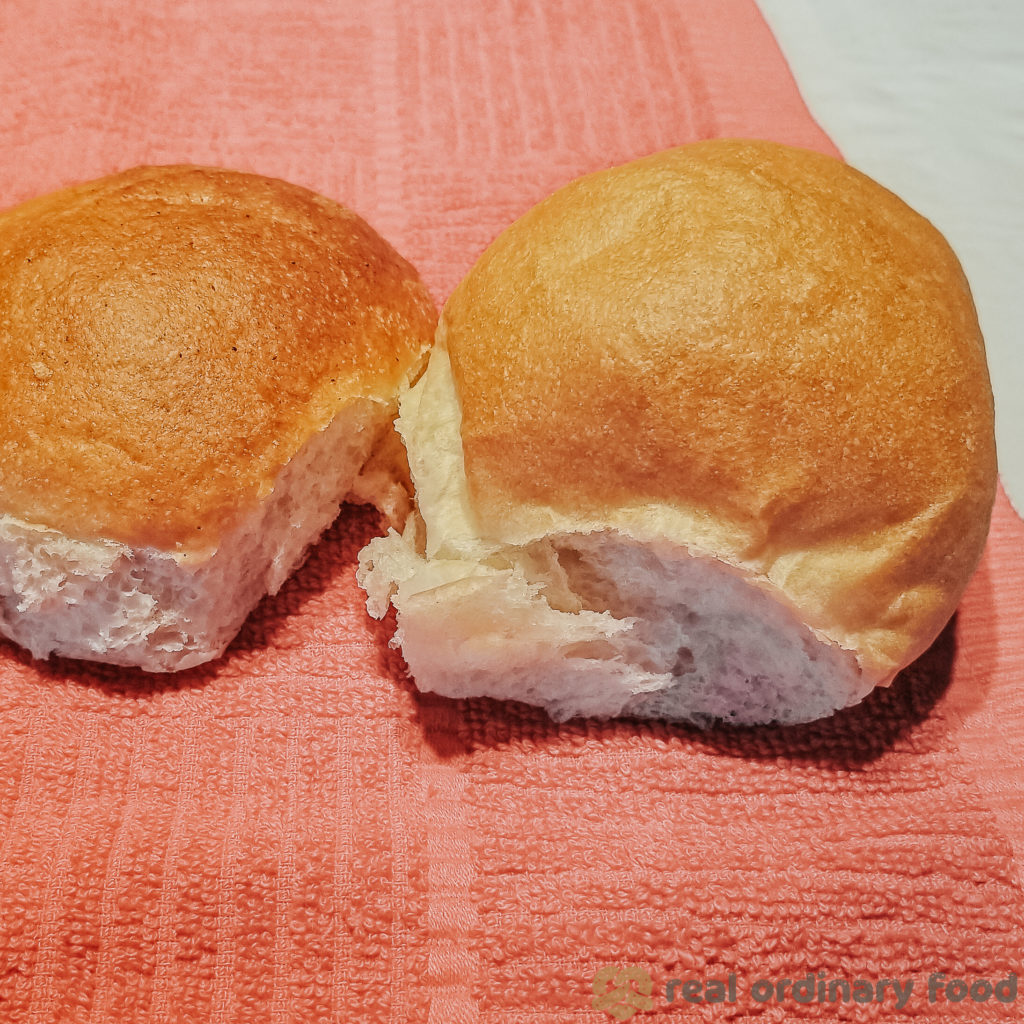 comparing buns made with 5-minute knead to 12-minute knead