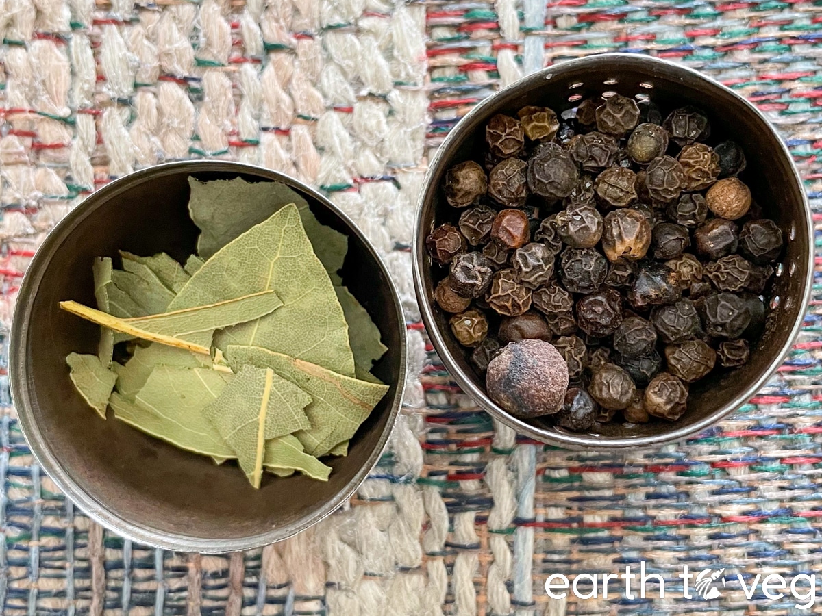 allspice, peppercorn, bay leaf