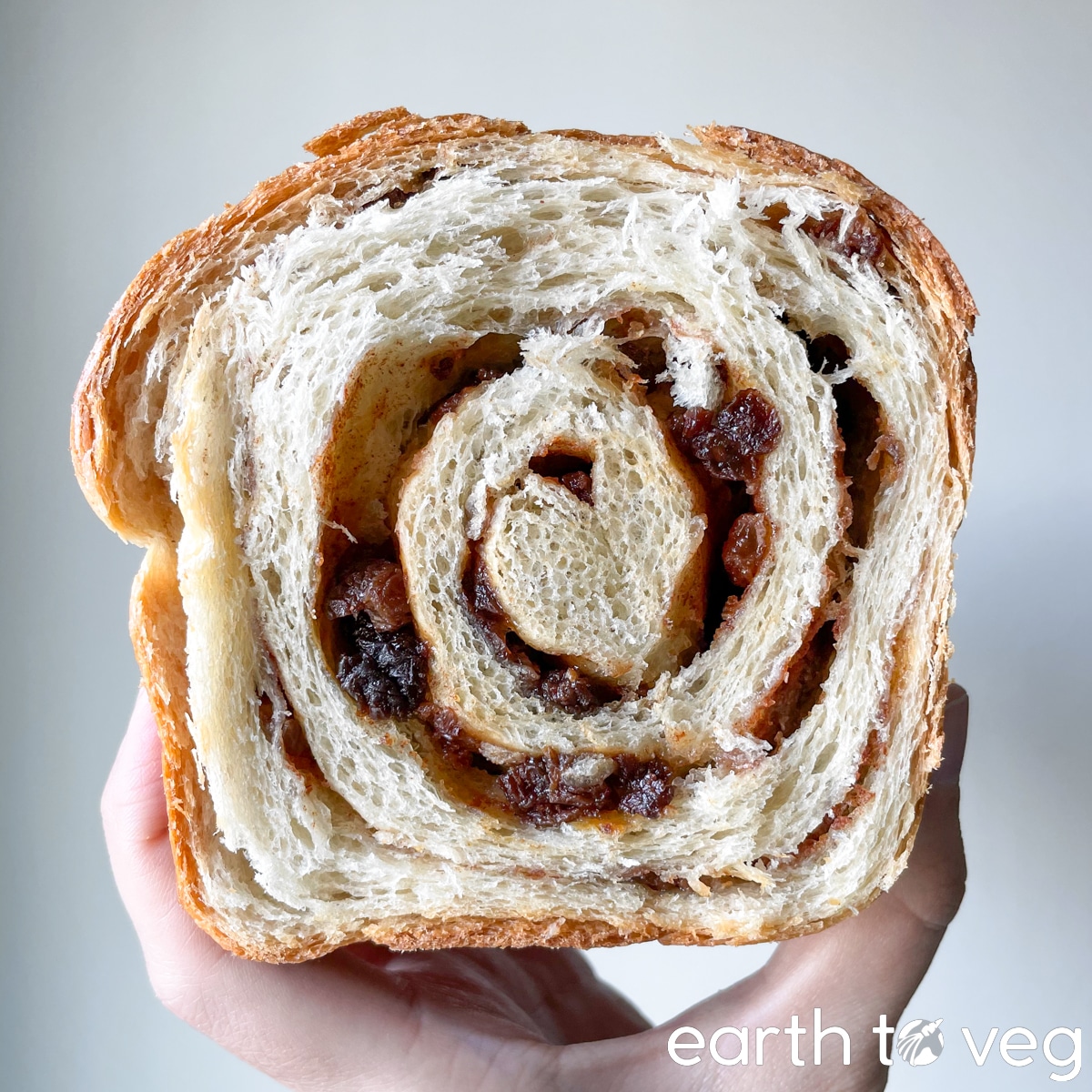 vegan raisin bread