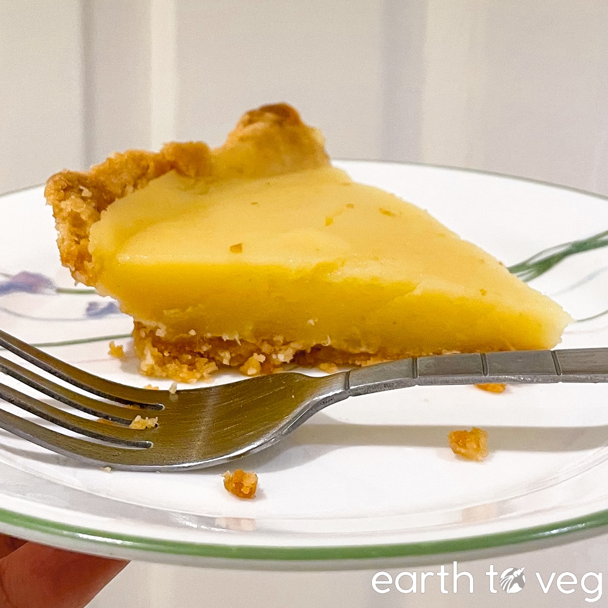 yellow pineapple pie made with cornstarch