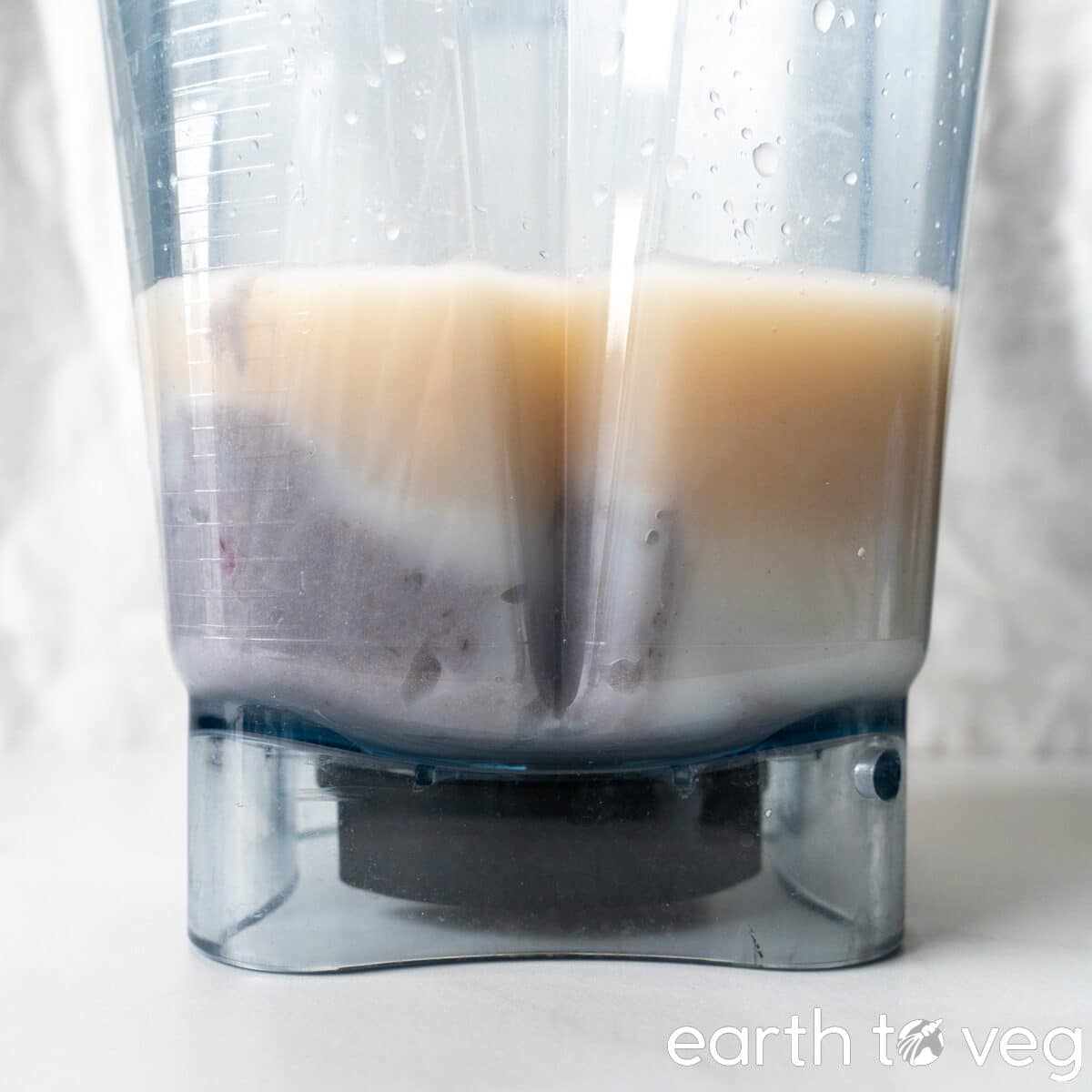 Taro paste is blended with soy milk and black tea.