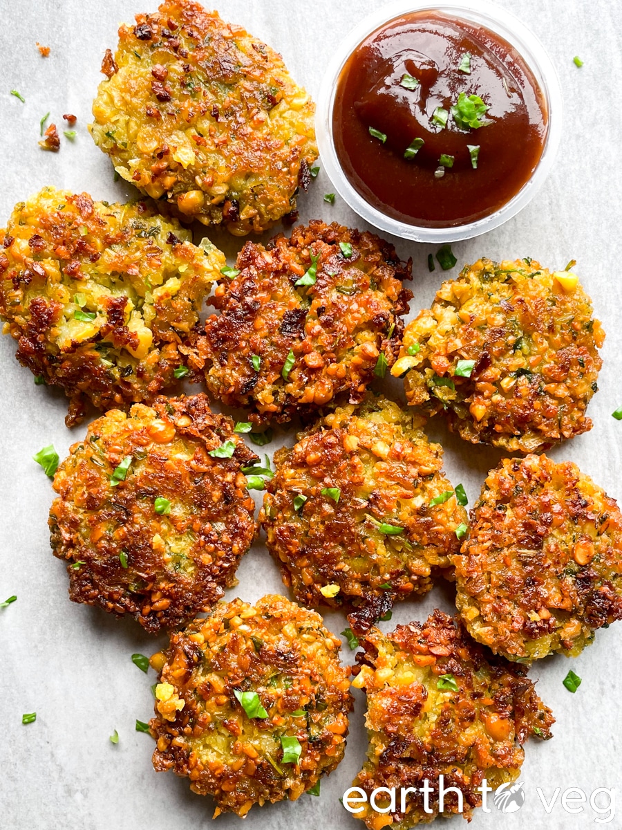 masala vada with spicy ketchup